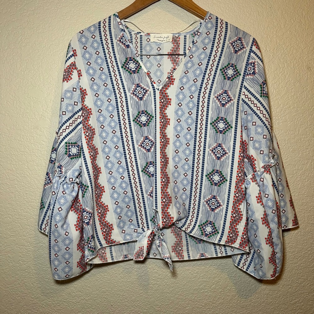 Lavender Field Womens‎ M Blouse Geometric Aztec Print Bell Sleeve Tie Boho Chic